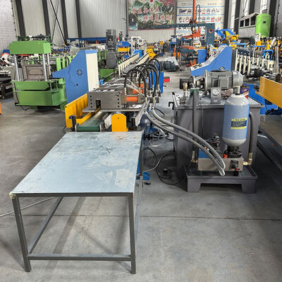 Commande PLC personnalisée de profil en acier 3.6m Main T Making Roll Forming Machine