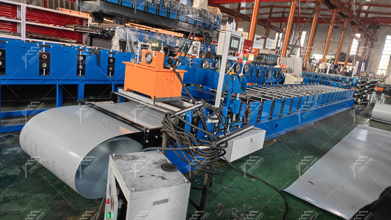 3T machine de formage de rouleaux hydrauliques de coupe de toiture avec système de commande PLC