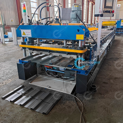 Machine de formage automatique à haute vitesse de tôles de revêtement de toit à côtes
