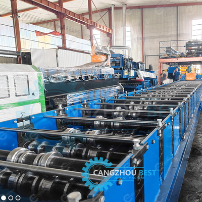 Machine à découper hydraulique pour la fabrication de tôles de revêtement de sol et de rouleaux