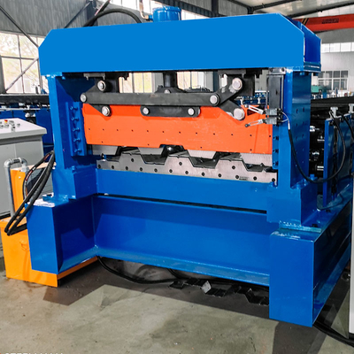 Machine de formage de rouleaux de revêtement de sol à profil en acier galvanisé à contrôle PLC