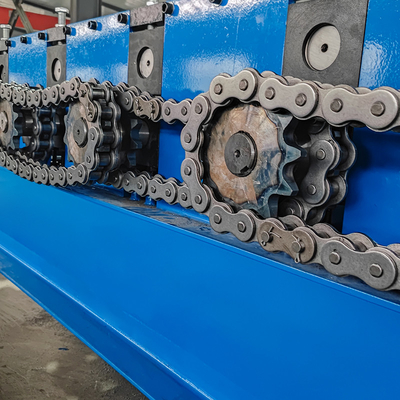 Machine de formage de rouleaux de revêtement de sol à profil en acier galvanisé à contrôle PLC