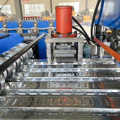Machine de formage de rouleaux de tôle de revêtement de sol en acier lourd