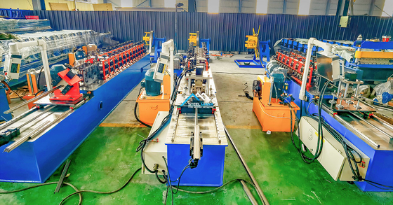 Machine de formage à rouleaux à haute vitesse avec 12 à 14 m/min