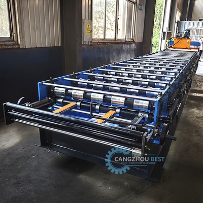 Machine de formage de tôles de toiture en rouleaux hydrauliques à commande plc pour les matériaux de construction