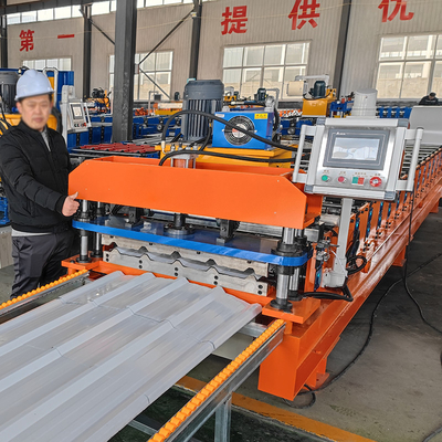 Machine de fabrication de profilés en acier coloré à haute vitesse