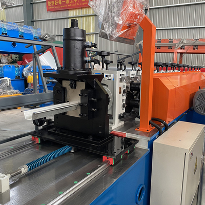 Machine de formage de rouleaux à tiges et à pistes à commande PLC