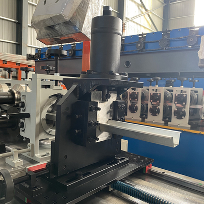 Machine de formage de rouleaux à tiges et à pistes à commande PLC