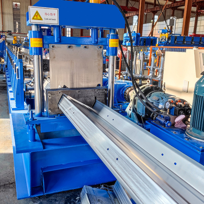 Machine de formage de rouleaux de fabrication en acier galvanisé Czu de 1,5 à 3,0 mm