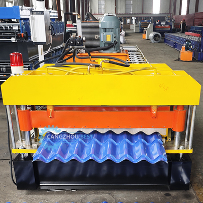 Brésil Épaisseur du matériau 0,3-0,8 mm Machine de formage de rouleaux Carreaux de toit en acier métallique Fabrication de tuiles hydrauliques