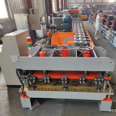 Machine de formage de rouleaux de carreaux de toits de bâtiments professionnels pour la production de tôles de toits en acier