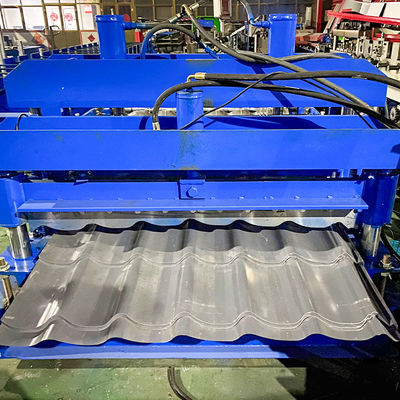 Machine de formage de rouleaux de tuiles vitrées en acier galvanisé