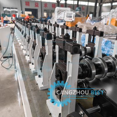 Machine de formage de rouleaux à profil métallique galvanisé à C-canal