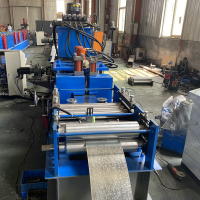 0.8-1.2 mm machine de formage à rouleaux à double tête de porte à auto-verrouillage