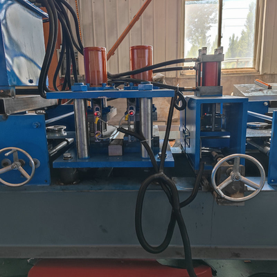 0.8-1.2 mm machine de formage à rouleaux à double tête de porte à auto-verrouillage