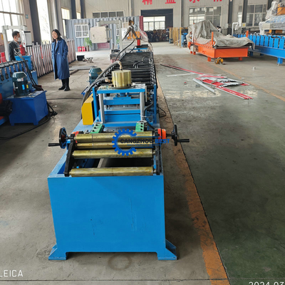 Machine de formage de rouleaux de clôture en acier perforé pour jardin de légumes hautement durable