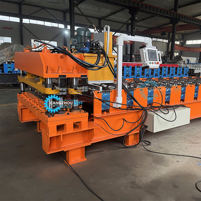 Coupe hydraulique 5.5kw Power Color Steel Profile Russie Machine de formage de rouleaux de tuiles