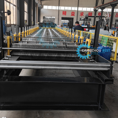 Russie Design populaire Galvanisée acier Toiture Carreaux de fabrication de rouleau Former machine