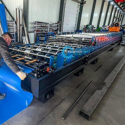 Machine de formage de rouleaux de tôles de toiture en acier à double couche ondulée et trapézadienne de couleur