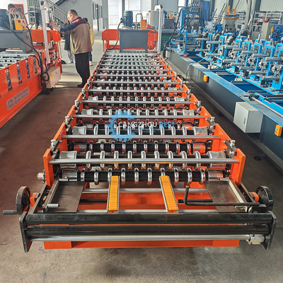 Machine de formage de rouleaux à profils ondulés en acier coloré à une seule couche