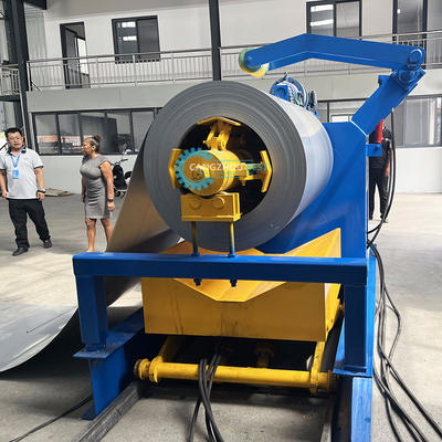 Machine de formage à rouleaux à double couche à commande PLC pour une épaisseur de matériau de 0,25 à 0,6 mm