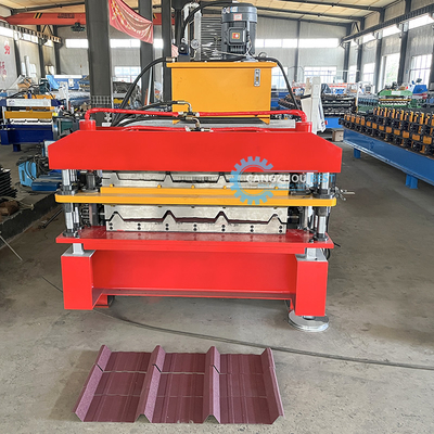 Machine de tôle de toit en acier à fonctionnement automatique pour une production fluide