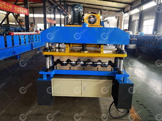 Machine de formage de rouleaux de tôle de toiture personnalisable 8-15m/min Vitesse hydraulique de coupe de n'importe quelle longueur de coupe pour les entreprises
