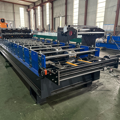 0.25-0.6mm épaisseur Trois couches machine de formage de rouleau 5.5Kw puissance du moteur principal
