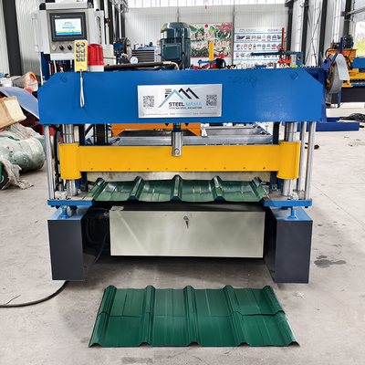 Durable 45# rouleaux d'acier machine de formage de toit métallique avec 3 kW puissance de la station hydraulique et 5.5 kW puissance du moteur principal