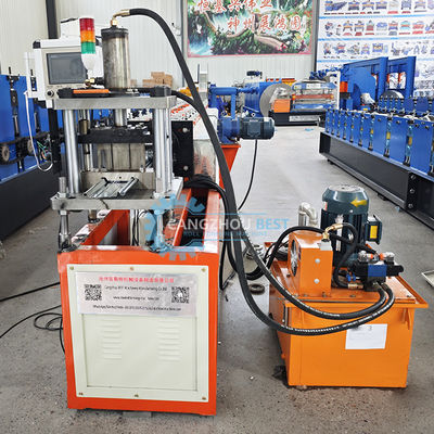 Machine de formage à froid de volet roulant personnalisable avec système d'entraînement par chaîne ou boîte de vitesses