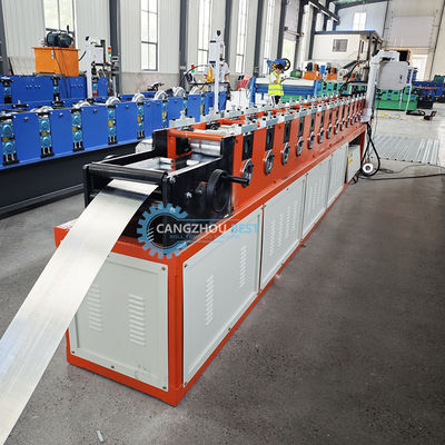 Machine de formage à froid de volet roulant personnalisable avec système d'entraînement par chaîne ou boîte de vitesses