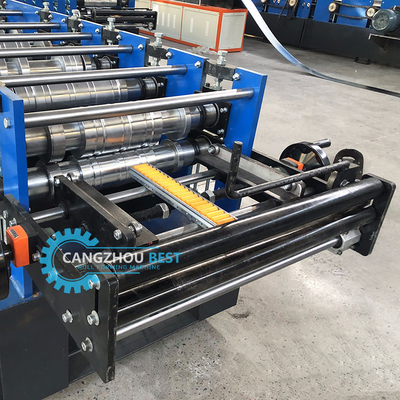 Machine à former des rouleaux de profil de gouttière de pluie galvanisée avec contrôle PLC