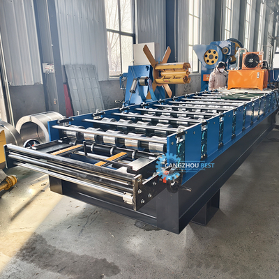 Machine hydraulique à haute vitesse pour la formation de rouleaux de carreaux de toiture en métal