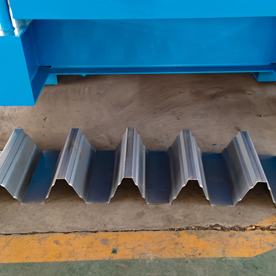 Machine automatique de profilage de tôles de plancher en métal galvanisé