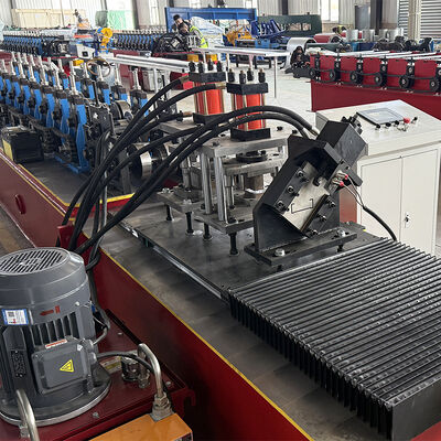 Petit pain de coupe de vol de profil de CU à grande vitesse de taille de changement automatique formant la machine