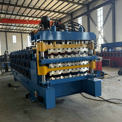 Machine de formage de rouleaux de tôles de toiture à trois couches populaires en Afrique en acier galvanisé