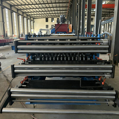 Machine de formage de rouleaux de tôles de toiture à trois couches populaires en Afrique en acier galvanisé