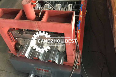 Largeur de bobine 1250 mm Machine de formage de rouleaux pour revêtements de sol galvanisés en acier métallique