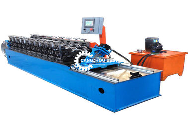 Machine de formage de rouleaux à verrouillage rapide et à rouleaux de piste montée et éteinte 25 m/min