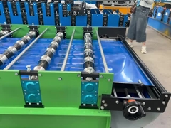 Machine de fabrication de profilés en acier coloré à haute vitesse